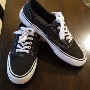 Mossimo Tennis Shoes